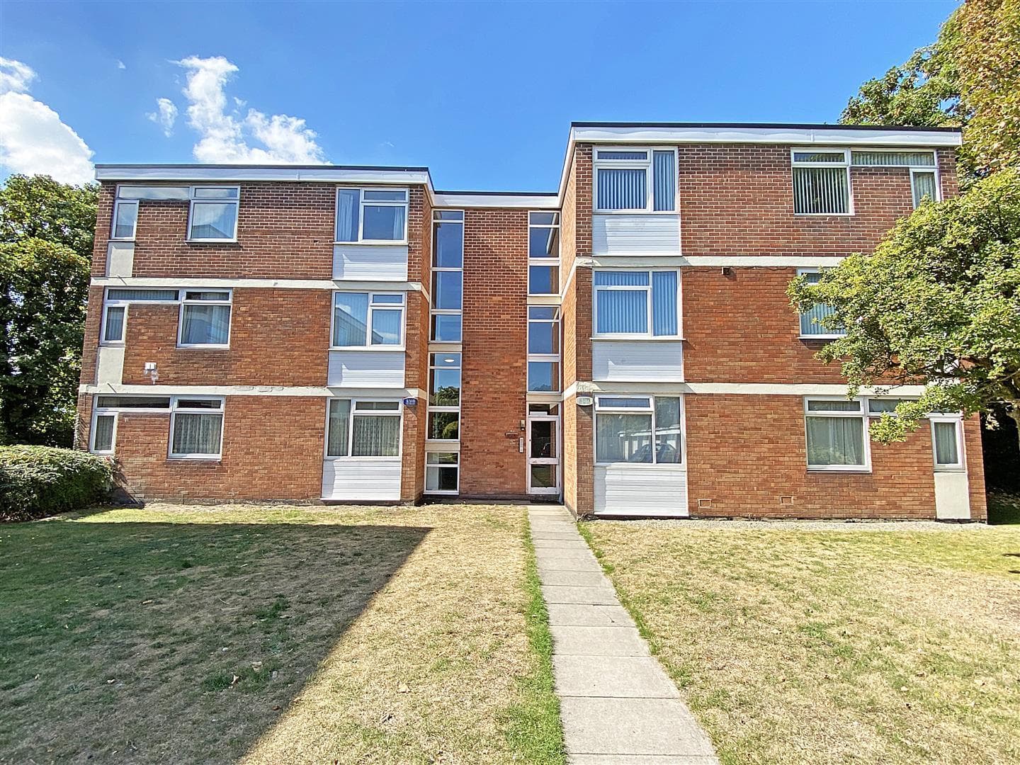 Drummoyne Court, The Serpentine North, Blundellsands
