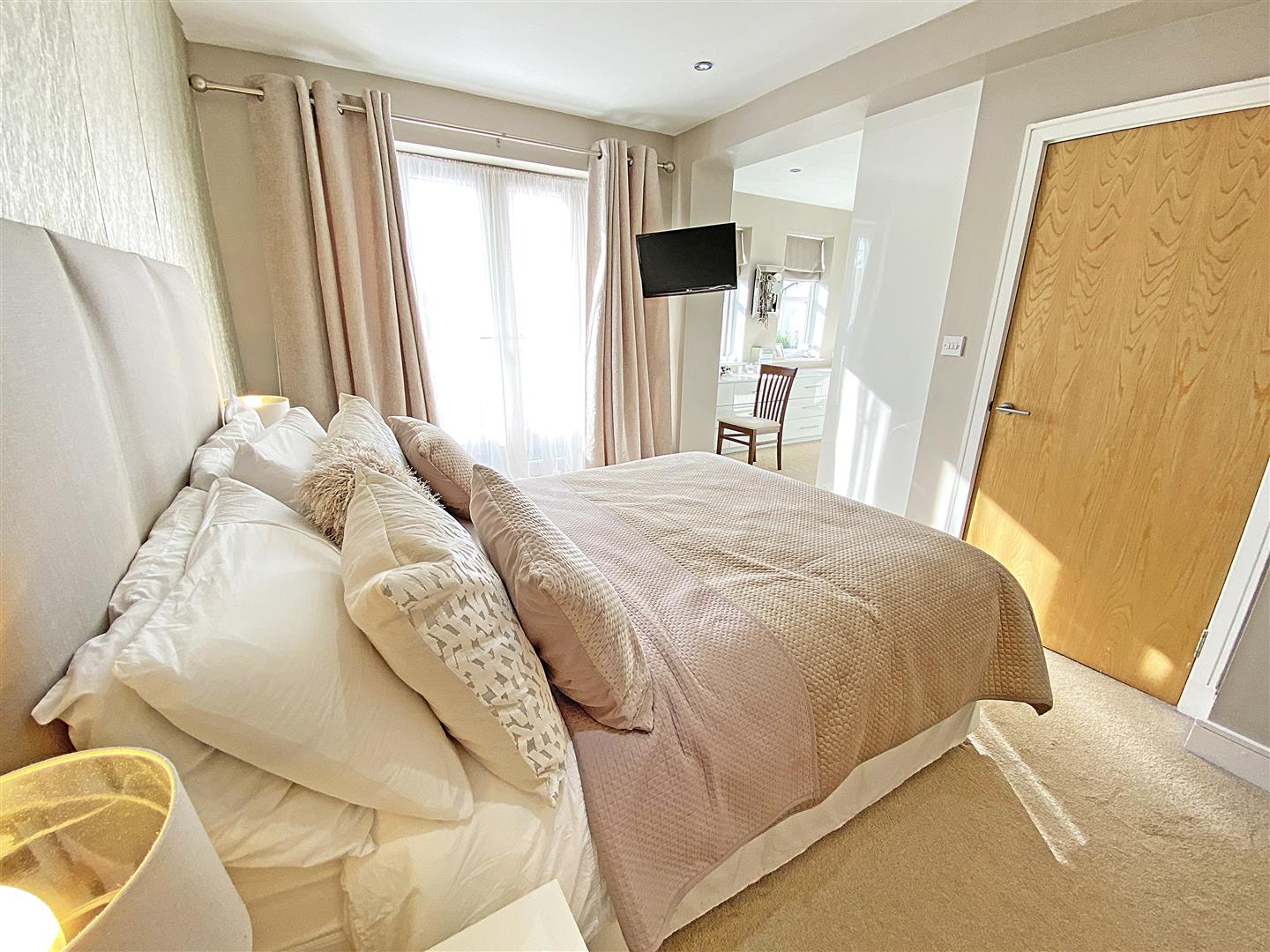 The Hamptons, Formby, Liverpool Berkeleyshaw Real Estate