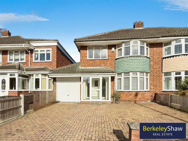 Deyes Lane, Maghull