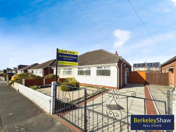 Halifax Crescent, Thornton