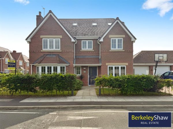 Thistledown Drive, Hightown, Liverpool
