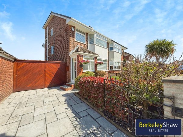 Clent Avenue, Maghull
