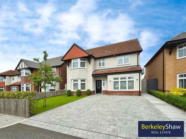 Stoneleigh Park, Thornton, Liverpool