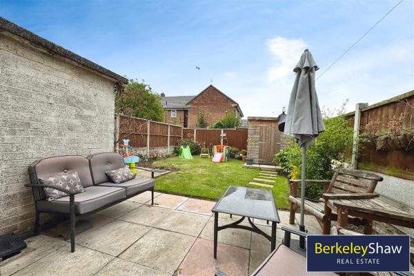 Amaury Road, Thornton